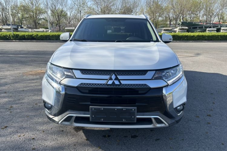 Used Mitsubishi Outlander 2019 2.0L Two-Wheel Drive Comfort Edition 5 Seats China VI Standard Exterior 7