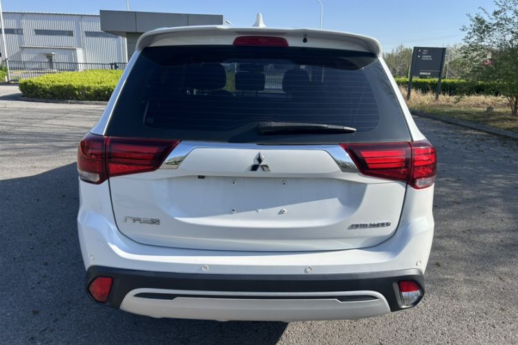 Used Mitsubishi Outlander 2019 2.0L Two-Wheel Drive Comfort Edition 5 Seats China VI Standard Exterior 8