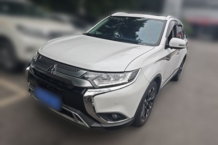 Used Mitsubishi Outlander 2019 2.0L Two-Wheel Drive Comfort Edition 5 Seats China V Standard Guazi used car, China used car export, Used car for sale, Used  cars, Cheapest cars for sale