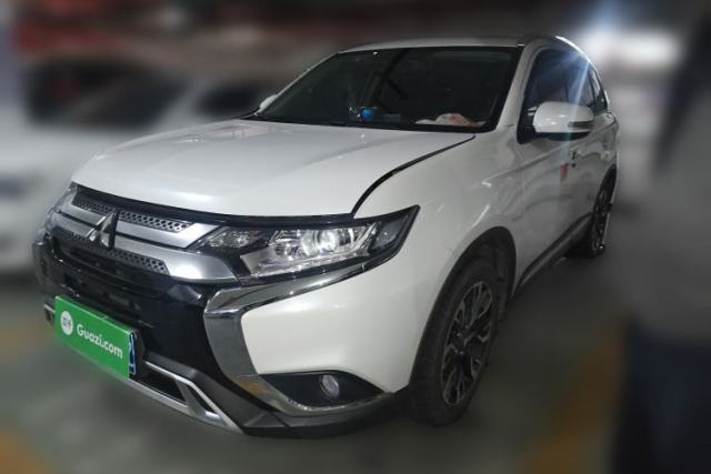 Used Mitsubishi Outlander 2019 2.0L Two-Wheel Drive Comfort Edition 5 Seats China V Standard