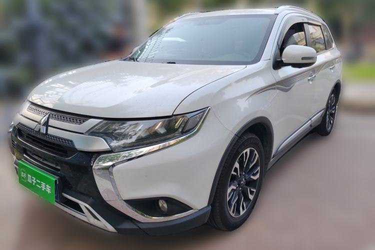 Used Mitsubishi Outlander 2019 2.4L 4x4 Zhi Xiang Edition 7 Seats China VI Standard Guazi used car, China used car export, Used car for sale, Used  cars, Cheapest cars for sale