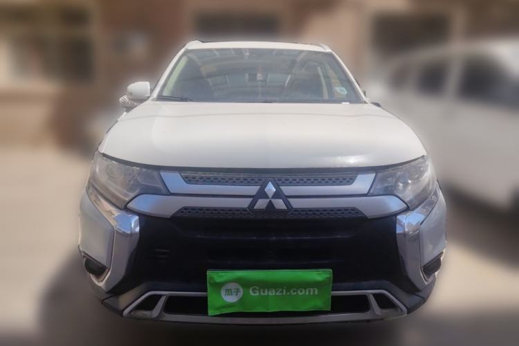 Used Mitsubishi Outlander 2019 2.0L Two-Wheel Drive Comfort Edition 5 Seats China VI Standard Front