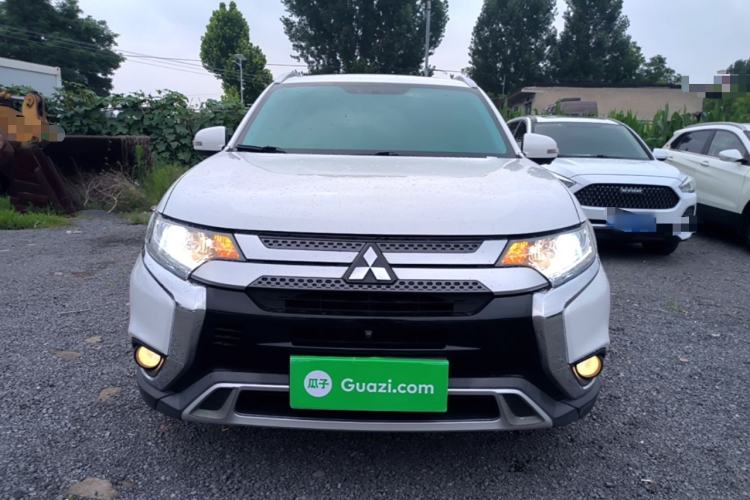 Used Mitsubishi Outlander 2019 2.0L Two-Wheel Drive Comfort Edition 5 Seats China VI Standard Front