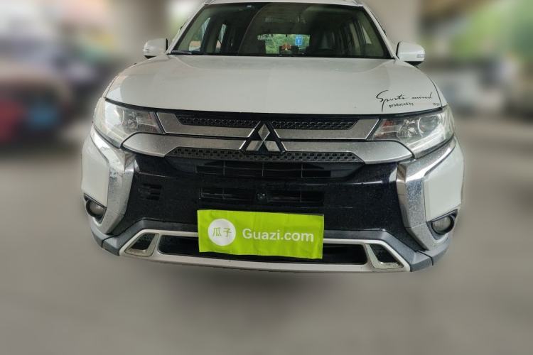 Used Mitsubishi Outlander 2019 2.0L Two-Wheel Drive Comfort Edition 5 Seats China VI Standard Front