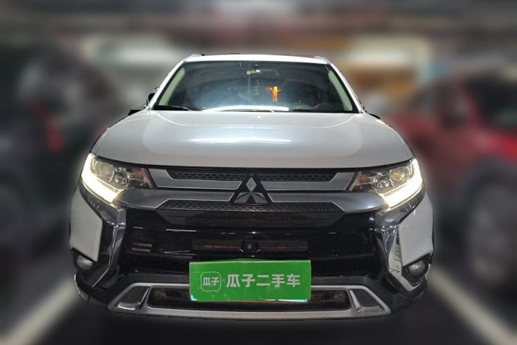 Used Mitsubishi Outlander 2019 2.0L Two-Wheel Drive Comfort Edition 5 Seats China VI Standard Front