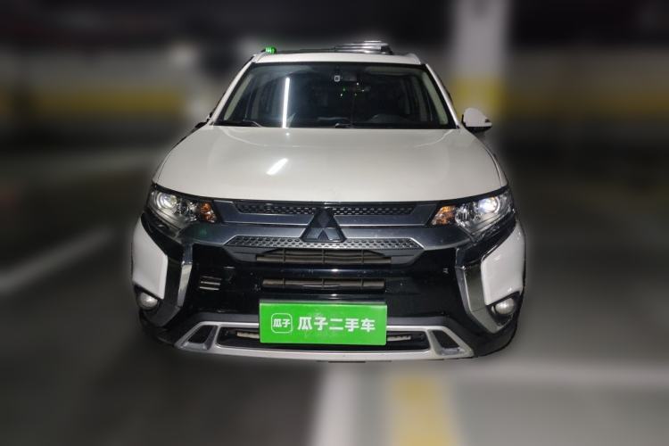 Used Mitsubishi Outlander 2019 2.0L Two-Wheel Drive Comfort Edition 5 Seats China V Standard Front