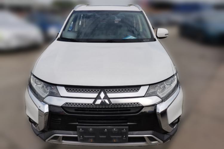 Used Mitsubishi Outlander 2019 2.0L Two-Wheel Drive Comfort Edition 5 Seats China VI Standard Front