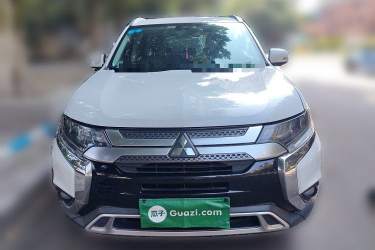 Used Mitsubishi Outlander 2019 2.4L 4x4 Zhi Xiang Edition 7 Seats China V Emission Standard Front