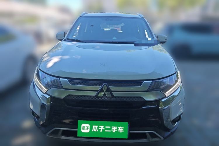 Used Mitsubishi Outlander 2019 2.4L 4x4 Zhi Xiang Edition 7 Seats China V Emission Standard Front