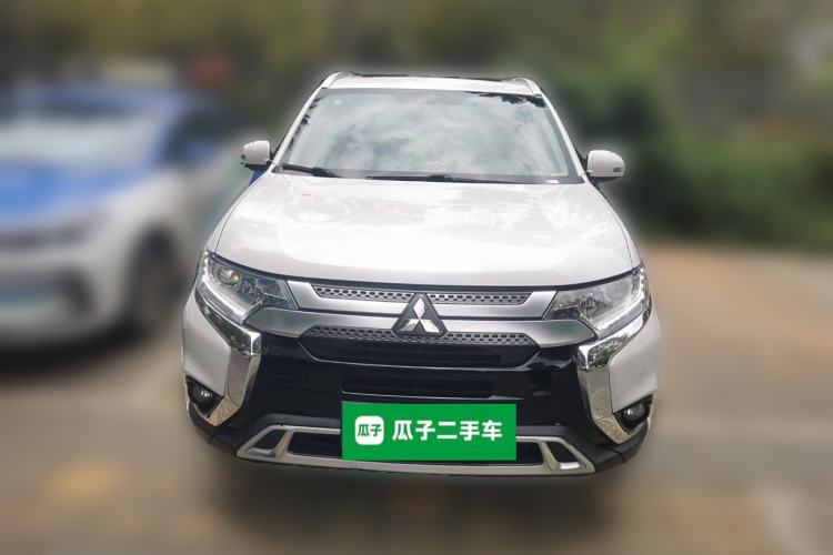 Used Mitsubishi Outlander 2019 2.0L Two-Wheel Drive Comfort Edition 5 Seats China VI Standard Front
