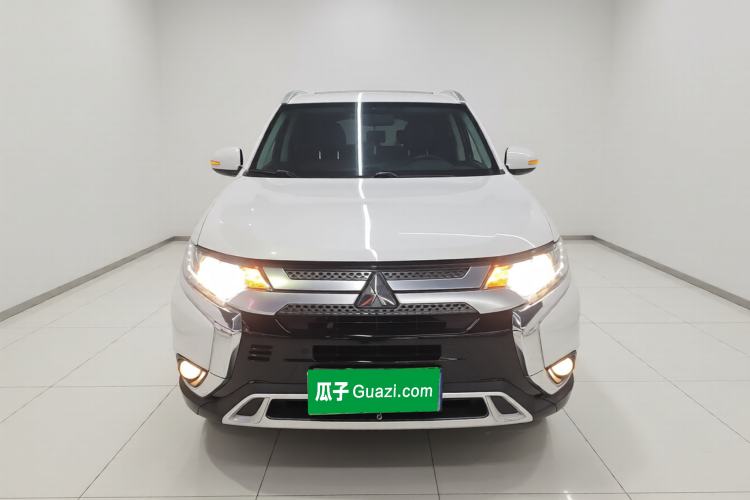 Used Mitsubishi Outlander 2019 2.0L Two-Wheel Drive Comfort Edition 5 Seats China VI Standard Front