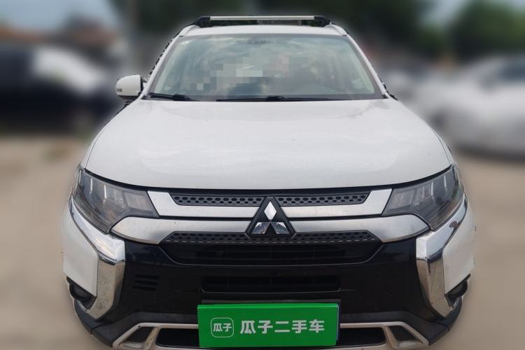 Used Mitsubishi Outlander 2019 2.4L 4x4 Zhi Xiang Edition 5 Seats China VI Standard Front