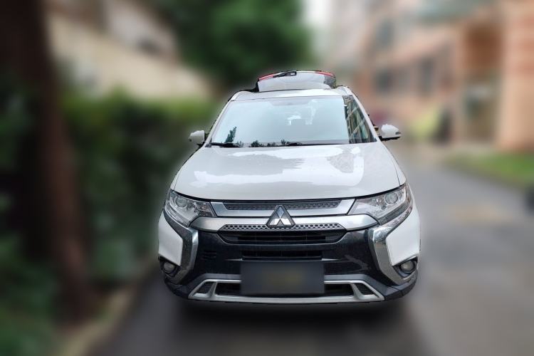 Used Mitsubishi Outlander 2019 2.0L Two-Wheel Drive Comfort Edition 5 Seats China V Standard Front
