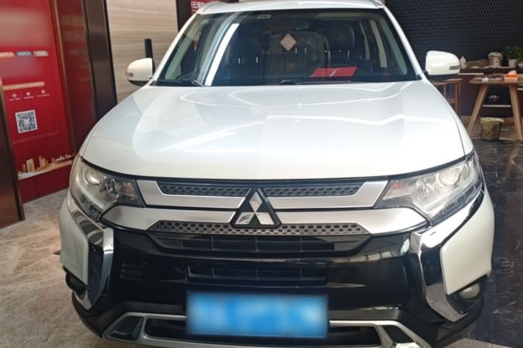 Used Mitsubishi Outlander 2019 2.0L Two-Wheel Drive Comfort Edition 5 Seats China VI Standard Front