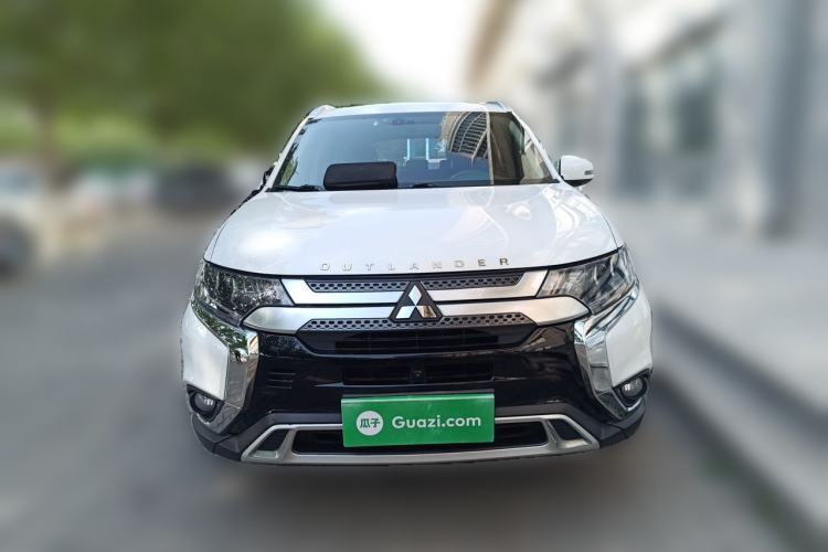 Used Mitsubishi Outlander 2019 2.4L 4x4 Zhi Xiang Edition 5 Seats China V Emission Standard Front