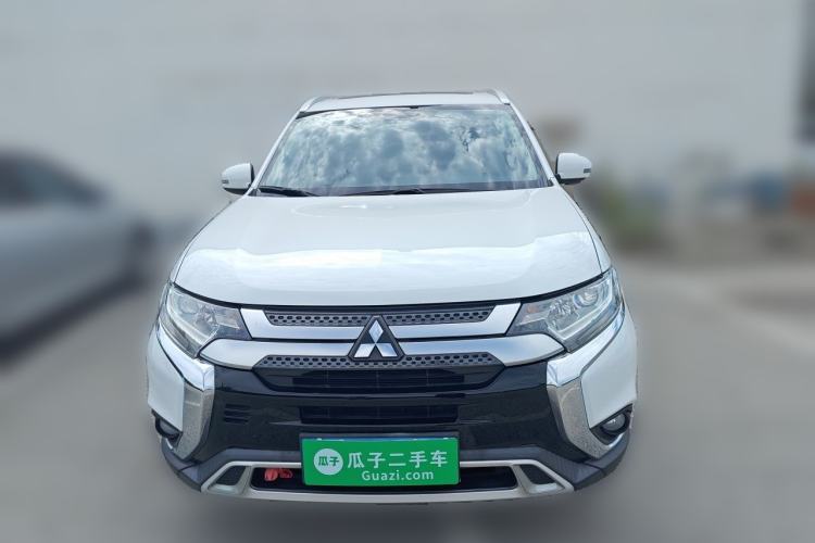 Used Mitsubishi Outlander 2019 2.0L Two-Wheel Drive Comfort Edition 7-Seater China VI Standard Front