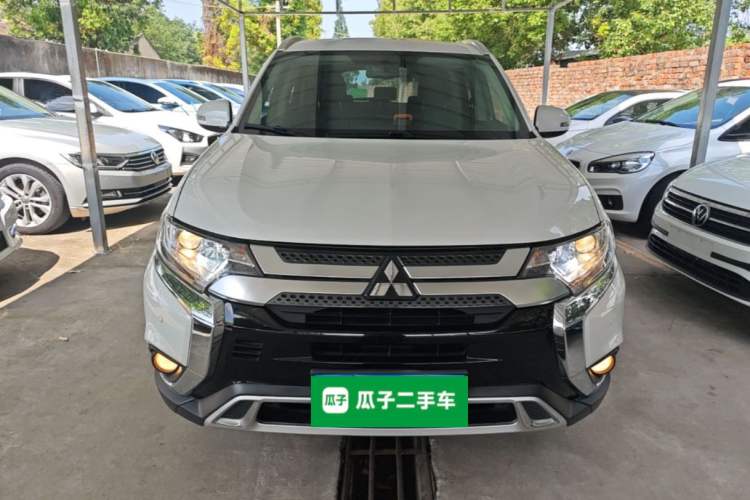 Used Mitsubishi Outlander 2019 2.0L Two-Wheel Drive Comfort Edition 5 Seats China V Standard Front