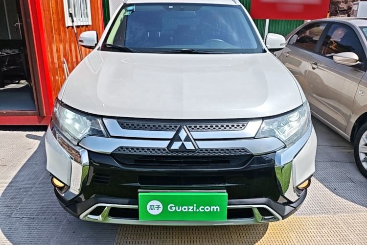 Used Mitsubishi Outlander 2019 2.0L Two-Wheel Drive Comfort Edition 5 Seats China V Standard Front