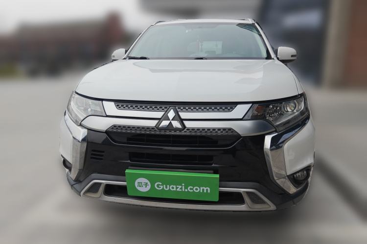 Used Mitsubishi Outlander 2019 2.0L Two-Wheel Drive Comfort Edition 5 Seats China V Standard Front