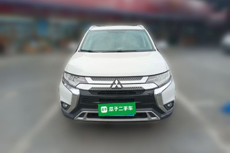 Used Mitsubishi Outlander 2019 2.0L Two-Wheel Drive Comfort Edition 5 Seats China V Standard Front