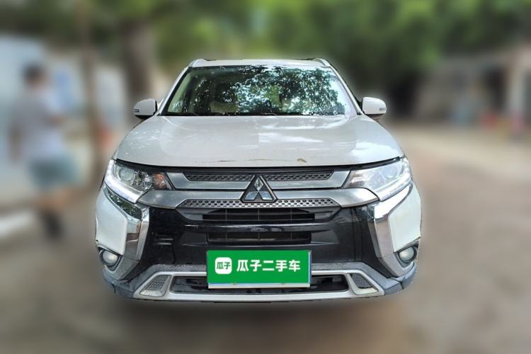 Used Mitsubishi Outlander 2019 2.0L Two-Wheel Drive Comfort Edition 5 Seats China VI Standard Front