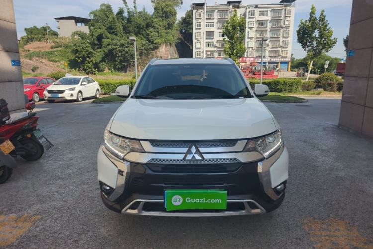 Used Mitsubishi Outlander 2019 2.0L Two-Wheel Drive Comfort Edition 5 Seats China VI Standard Front