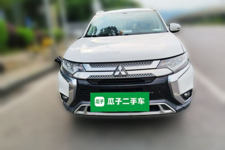 Used Mitsubishi Outlander 2019 2.0L Two-Wheel Drive Comfort Edition 5 Seats China VI Standard Front
