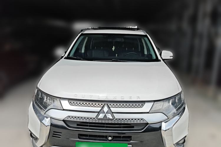 Used Mitsubishi Outlander 2019 2.4L 4x4 Zhi Xiang Edition 5 Seats China VI Standard Front