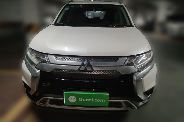 Used Mitsubishi Outlander 2019 2.0L Two-Wheel Drive Comfort Edition 5 Seats China VI Standard Front