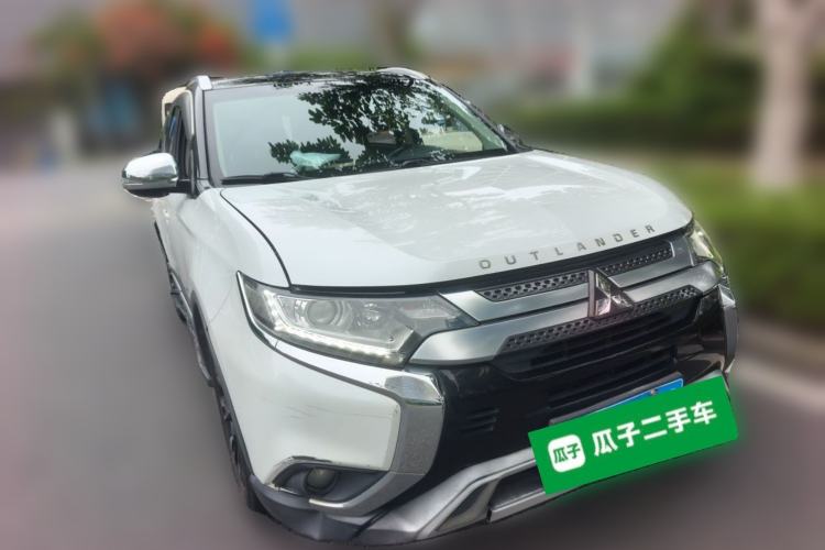 Used Mitsubishi Outlander 2019 2.0L Two-Wheel Drive Comfort Edition 5 Seats China V Standard Front Right 45 Deg