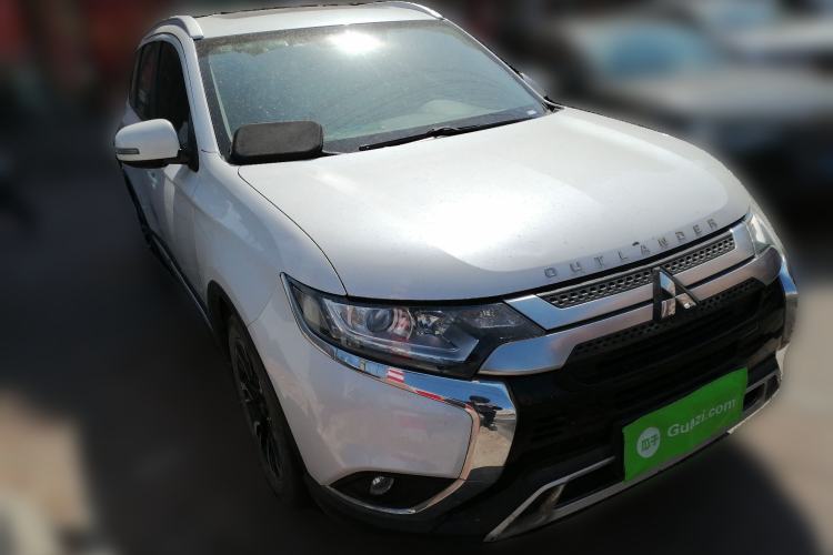 Used Mitsubishi Outlander 2019 2.0L Two-Wheel Drive Comfort Edition 5 Seats China V Standard Front Right 45 Deg