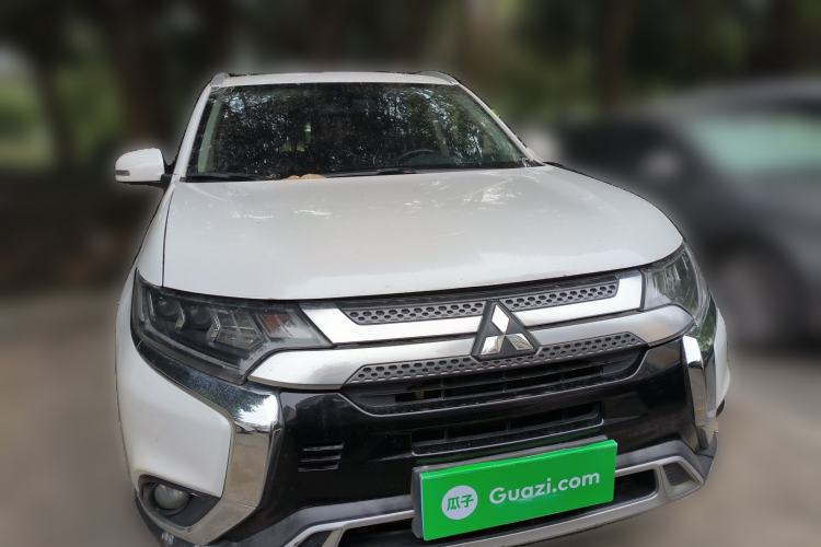 Used Mitsubishi Outlander 2019 2.4L 4x4 Zhi Xiang Edition 7 Seats China VI Standard Front
