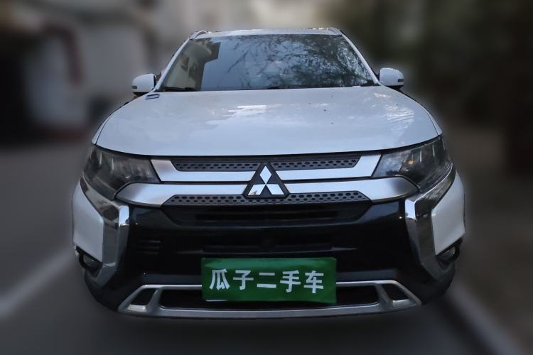 Used Mitsubishi Outlander 2019 2.4L 4x4 Zhi Xiang Edition 5 Seats China VI Standard Front