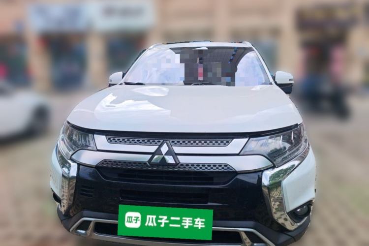 Used Mitsubishi Outlander 2019 2.4L Two-Wheel Drive ZhiXing Version 5 Seats China V Emission Standard Front