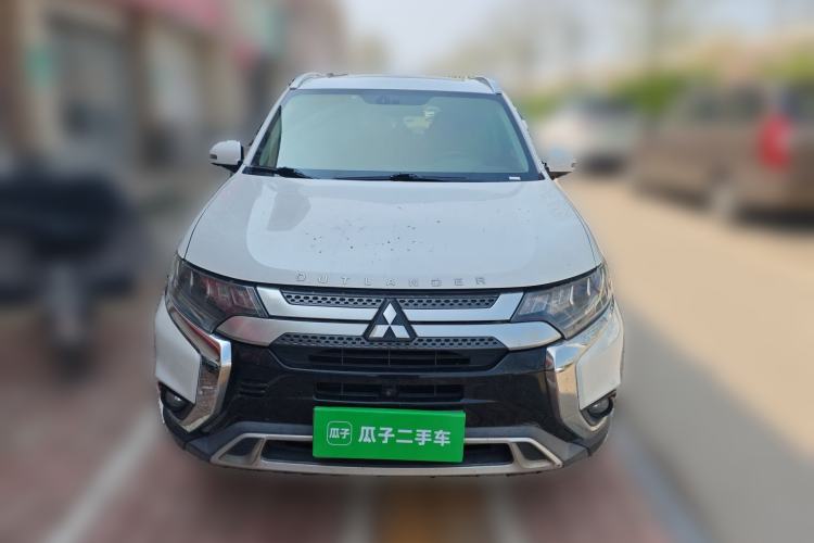 Used Mitsubishi Outlander 2019 2.4L 4x4 Zhi Xiang Edition 5 Seats China VI Standard Front