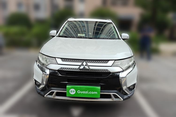 Used Mitsubishi Outlander 2019 2.0L Two-Wheel Drive Comfort Edition 5 Seats China V Standard Front