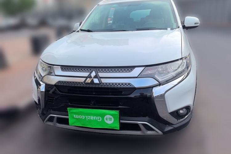 Used Mitsubishi Outlander 2019 2.0L Two-Wheel Drive Comfort Edition 5 Seats China V Standard Front