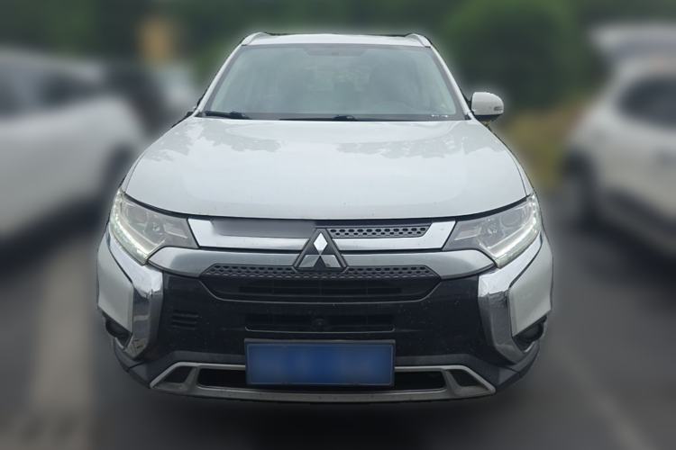 Used Mitsubishi Outlander 2019 2.0L Two-Wheel Drive Comfort Edition 5 Seats China VI Standard Front