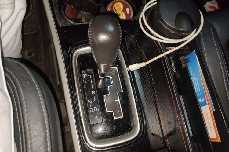 Used Mitsubishi Outlander 2019 2.0L Two-Wheel Drive Comfort Edition 5 Seats China V Standard Gear Lever