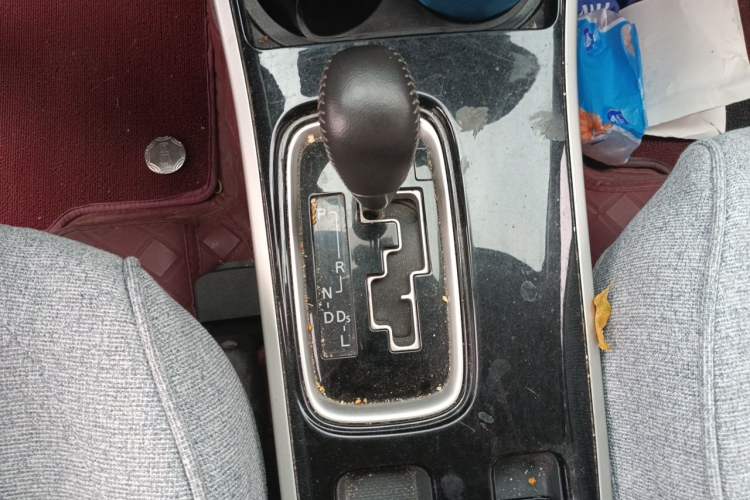 Used Mitsubishi Outlander 2019 2.0L Two-Wheel Drive Comfort Edition 5 Seats China V Standard Gear Lever