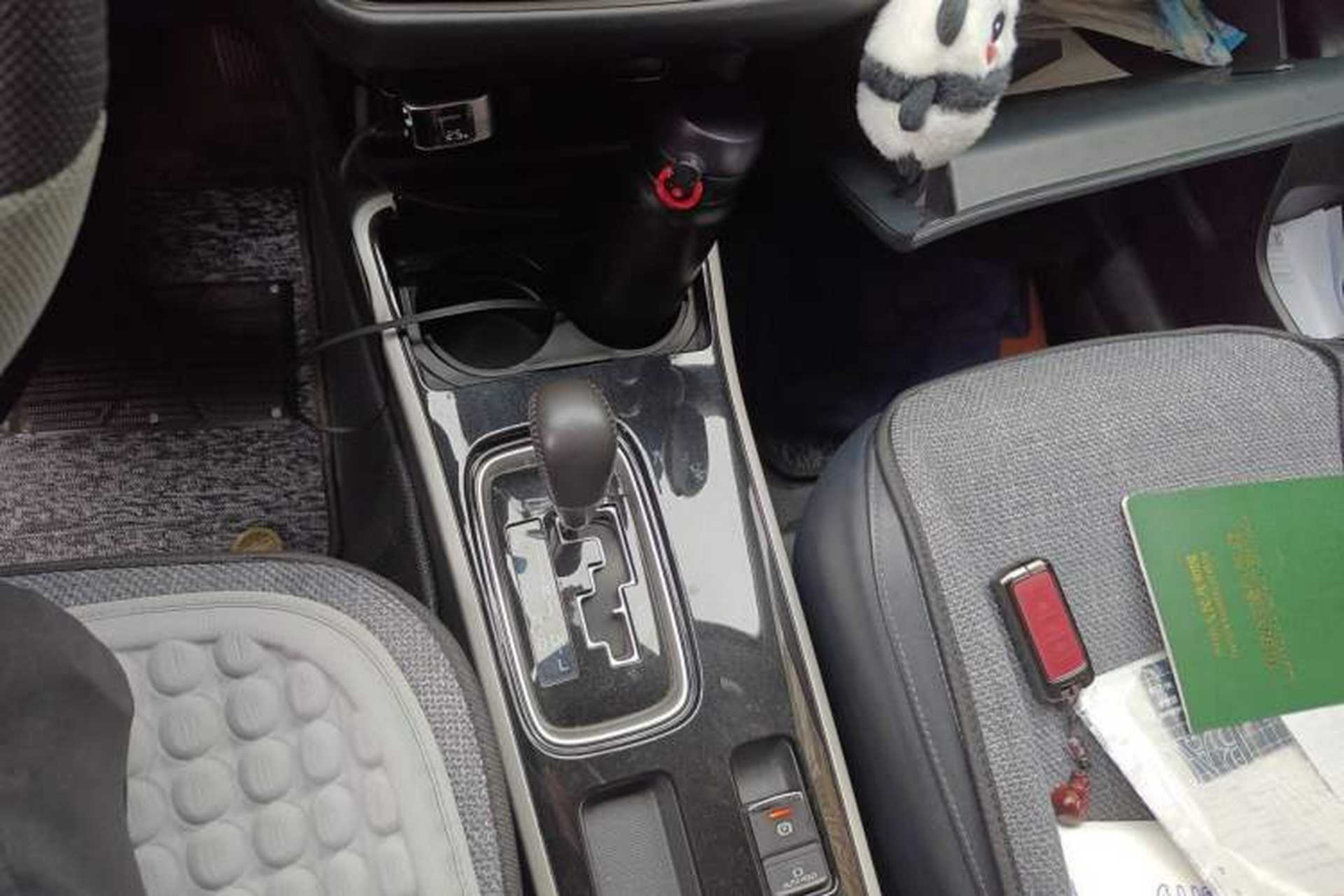 Used Mitsubishi Outlander 2019 2.0L Two-Wheel Drive Comfort Edition 5 Seats China VI Standard Gear Lever