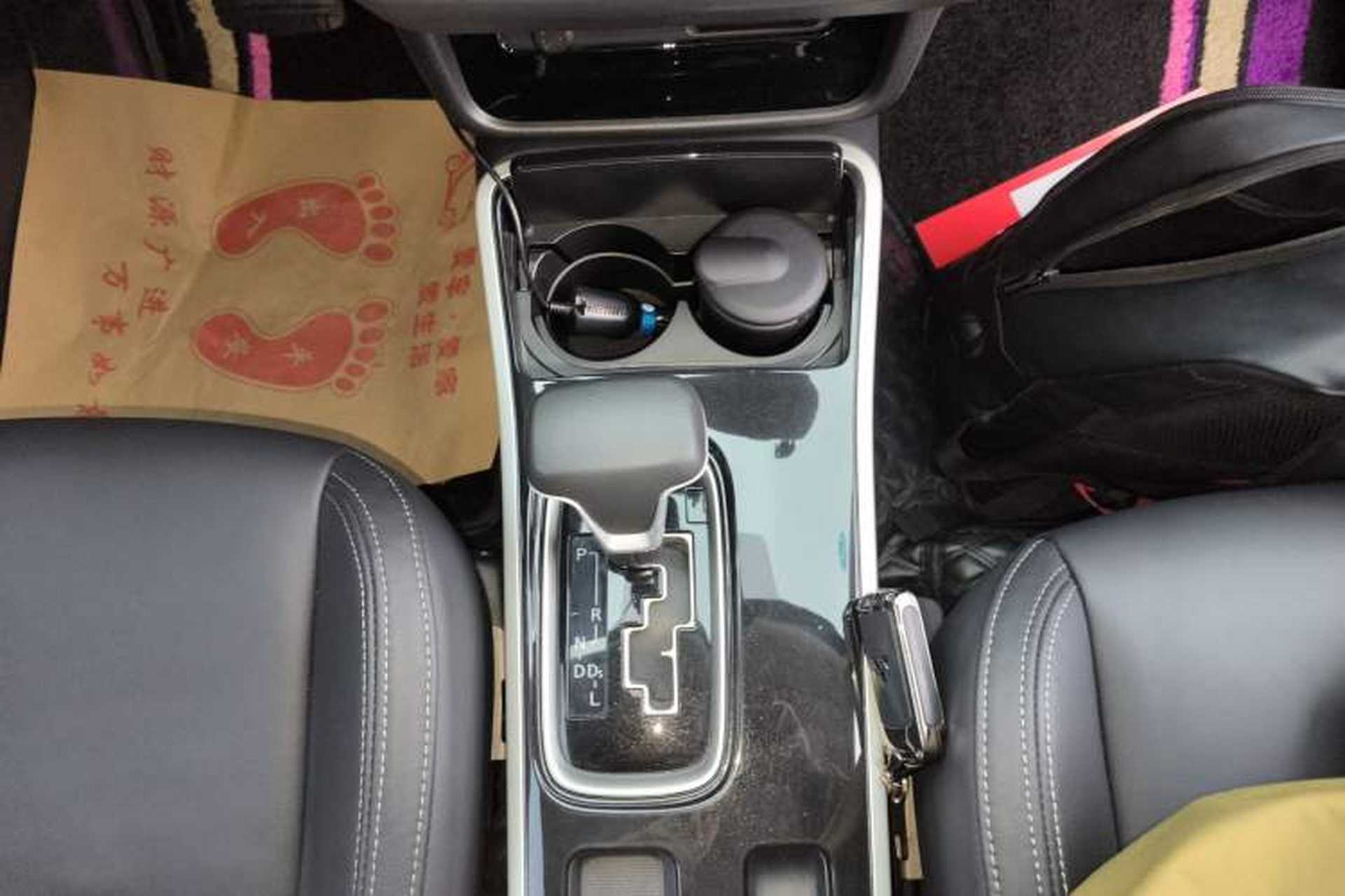 Used Mitsubishi Outlander 2019 2.0L Two-Wheel Drive Comfort Edition 5 Seats China VI Standard Gear Lever