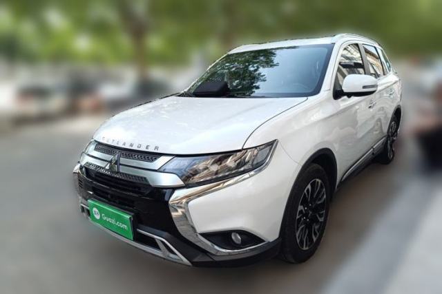 Used Mitsubishi Outlander 2019 2.4L 4x4 Zhi Xiang Edition 5 Seats China V Emission Standard