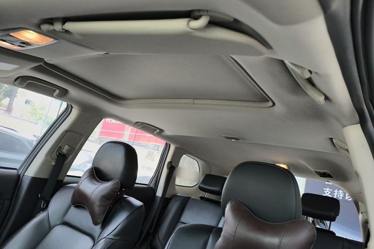 Used Mitsubishi Outlander 2019 2.0L Two-Wheel Drive Comfort Edition 5 Seats China VI Standard Headliner