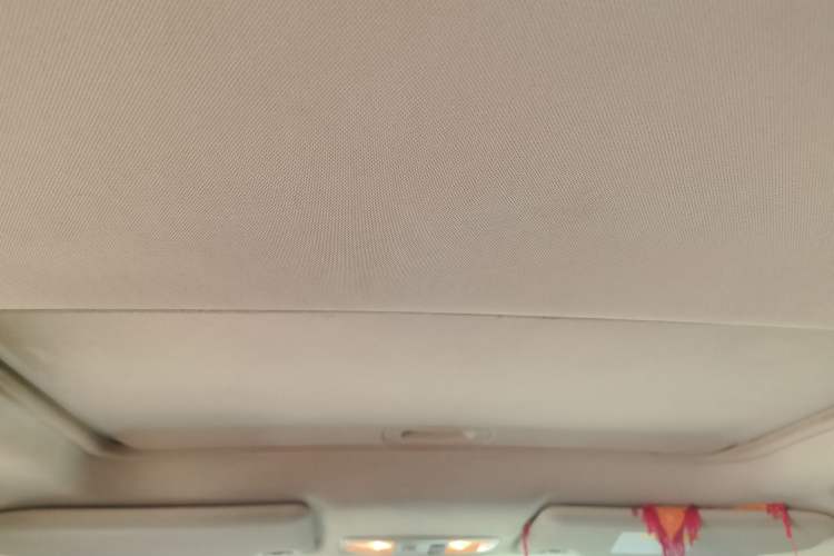 Used Mitsubishi Outlander 2019 2.0L Two-Wheel Drive Comfort Edition 5 Seats China V Standard Headliner