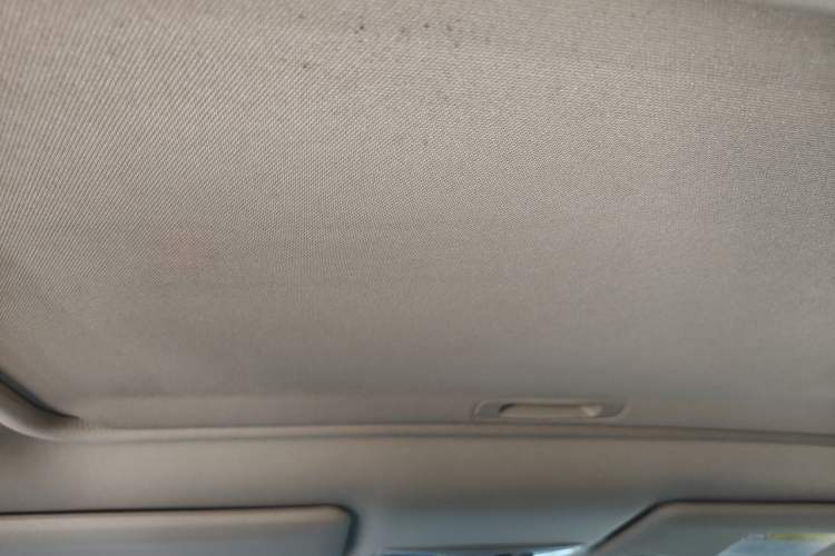 Used Mitsubishi Outlander 2019 2.0L Two-Wheel Drive Comfort Edition 5 Seats China V Standard Headliner