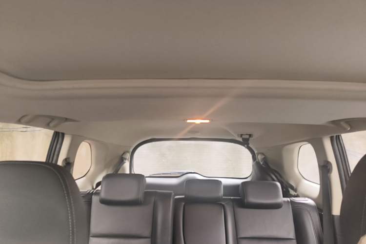 Used Mitsubishi Outlander 2019 2.4L 4x4 Zhi Xiang Edition 7 Seats China VI Standard Headliner