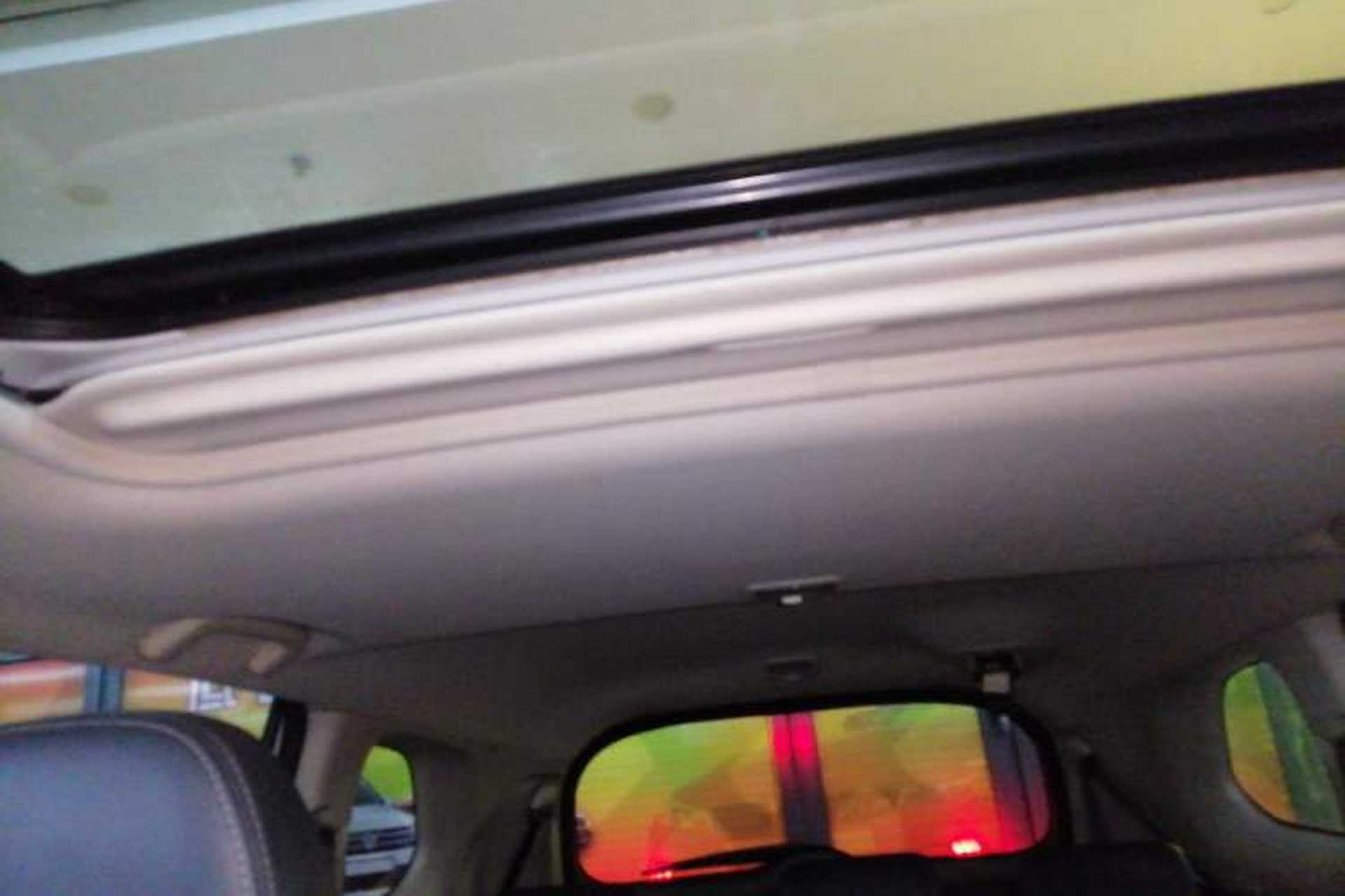 Used Mitsubishi Outlander 2019 2.0L Two-Wheel Drive Comfort Edition 7-Seater China VI Standard Headliner