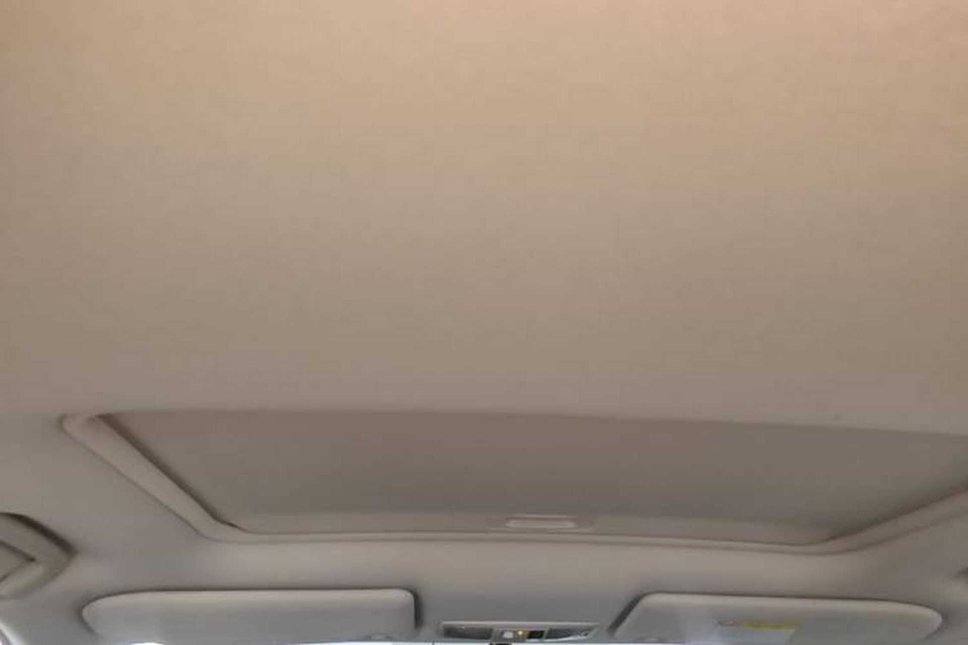 Used Mitsubishi Outlander 2019 2.0L Two-Wheel Drive Comfort Edition 7-Seater China VI Standard Headliner