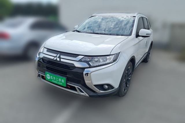 Used Mitsubishi Outlander 2019 2.0L Two-Wheel Drive Comfort Edition 7-Seater China VI Standard